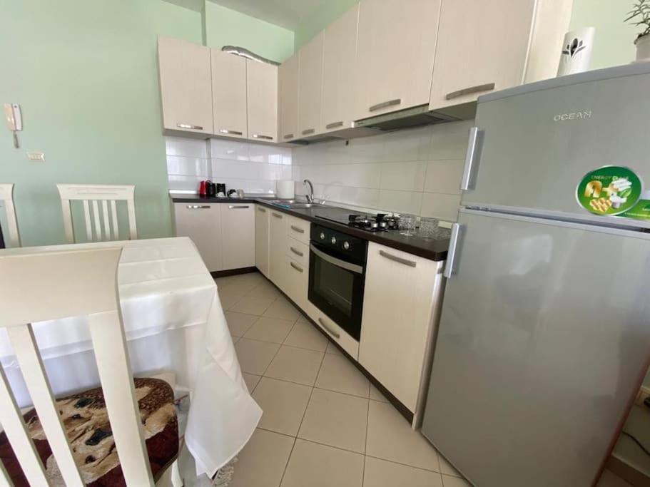 Gold Key Apartments, Durres Beach Экстерьер фото