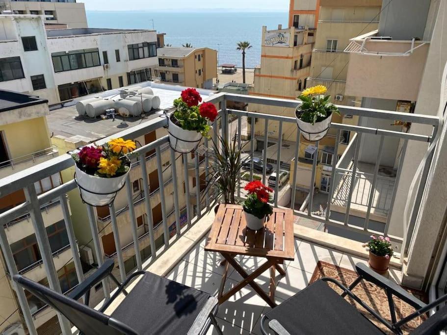 Gold Key Apartments, Durres Beach Экстерьер фото